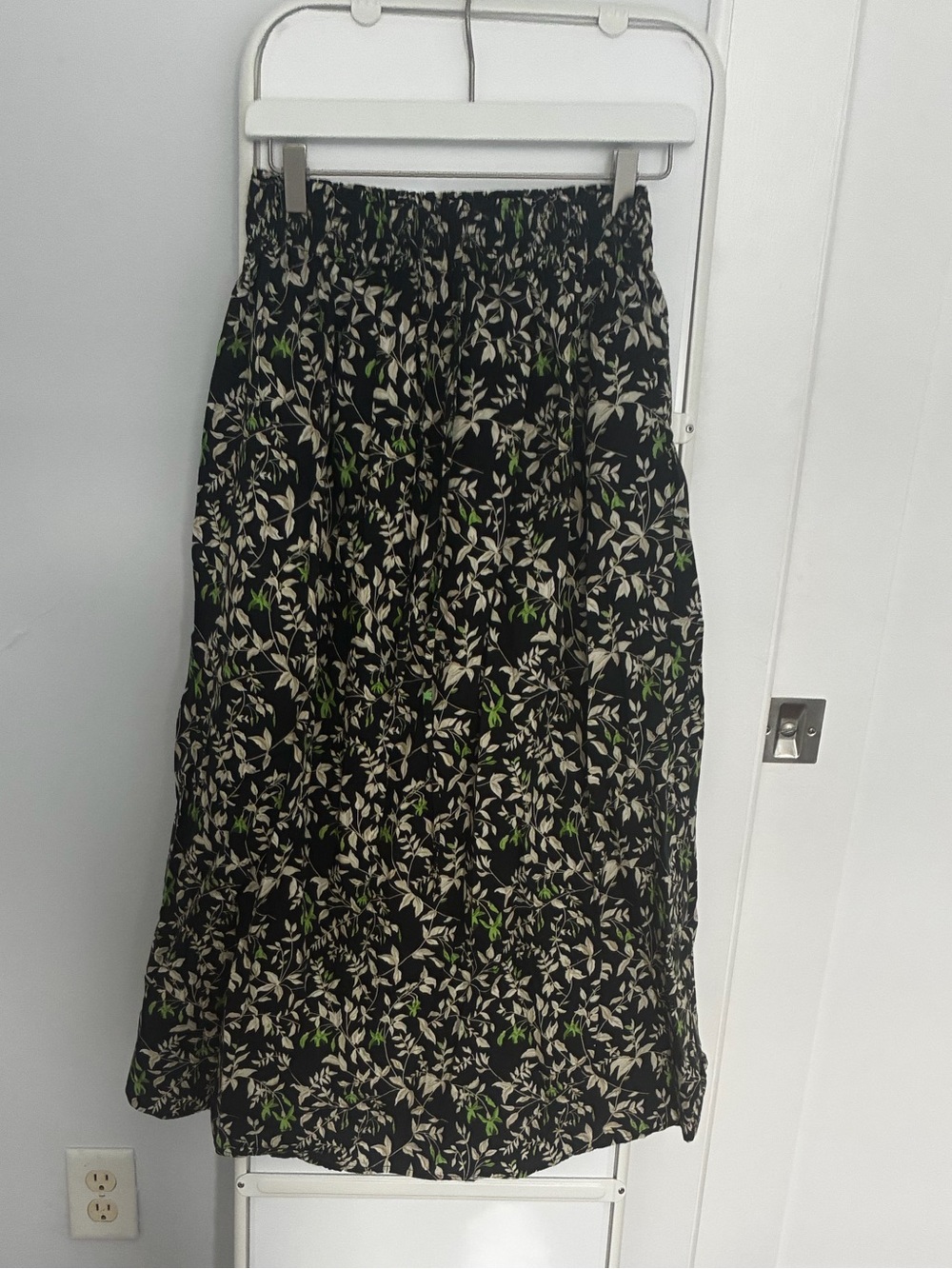 Tuckernuck Black Midi Skirt with Cream and Green Leaf Print